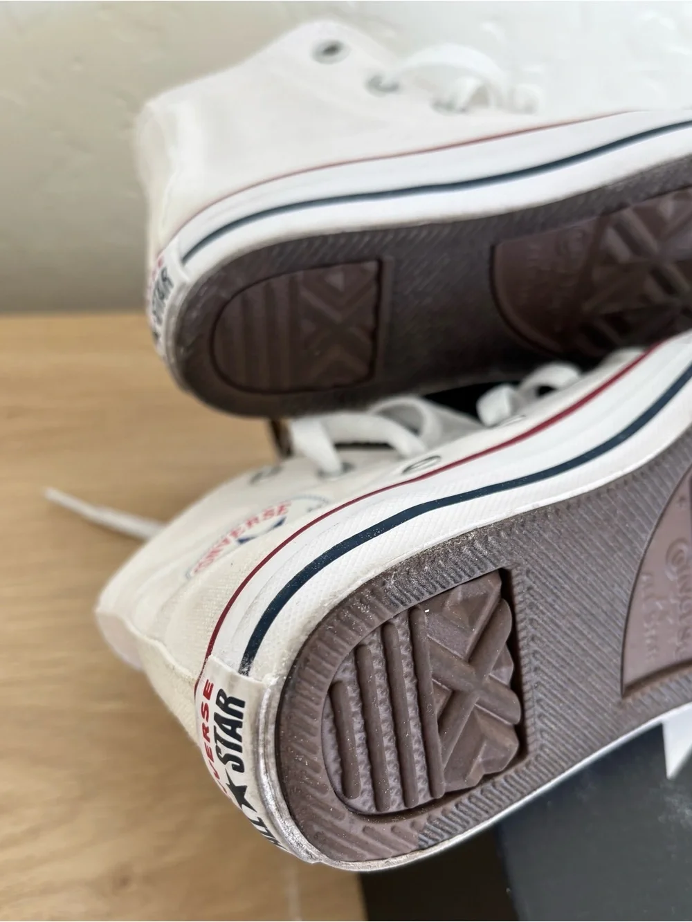 Converse Chuck Taylor All Star High Top Kids Youth Size 12 White Canvas Sneakers